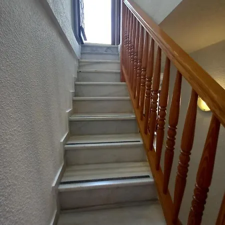 Duplex With A Large Sunny Terrace 200 M From The Sea *